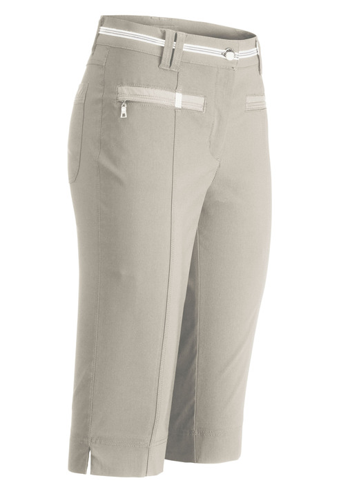 Hosen mit Knopf- und Reißverschluss - Aufwendig gearbeitete Bermudas, in Größe 034 bis 052, in Farbe SAND Ansicht 1
